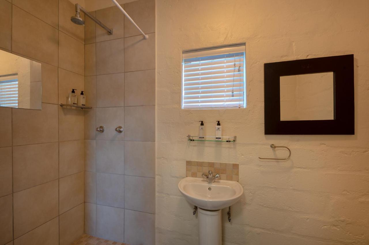 Honeyrock Cottages Kleinmond Exterior foto